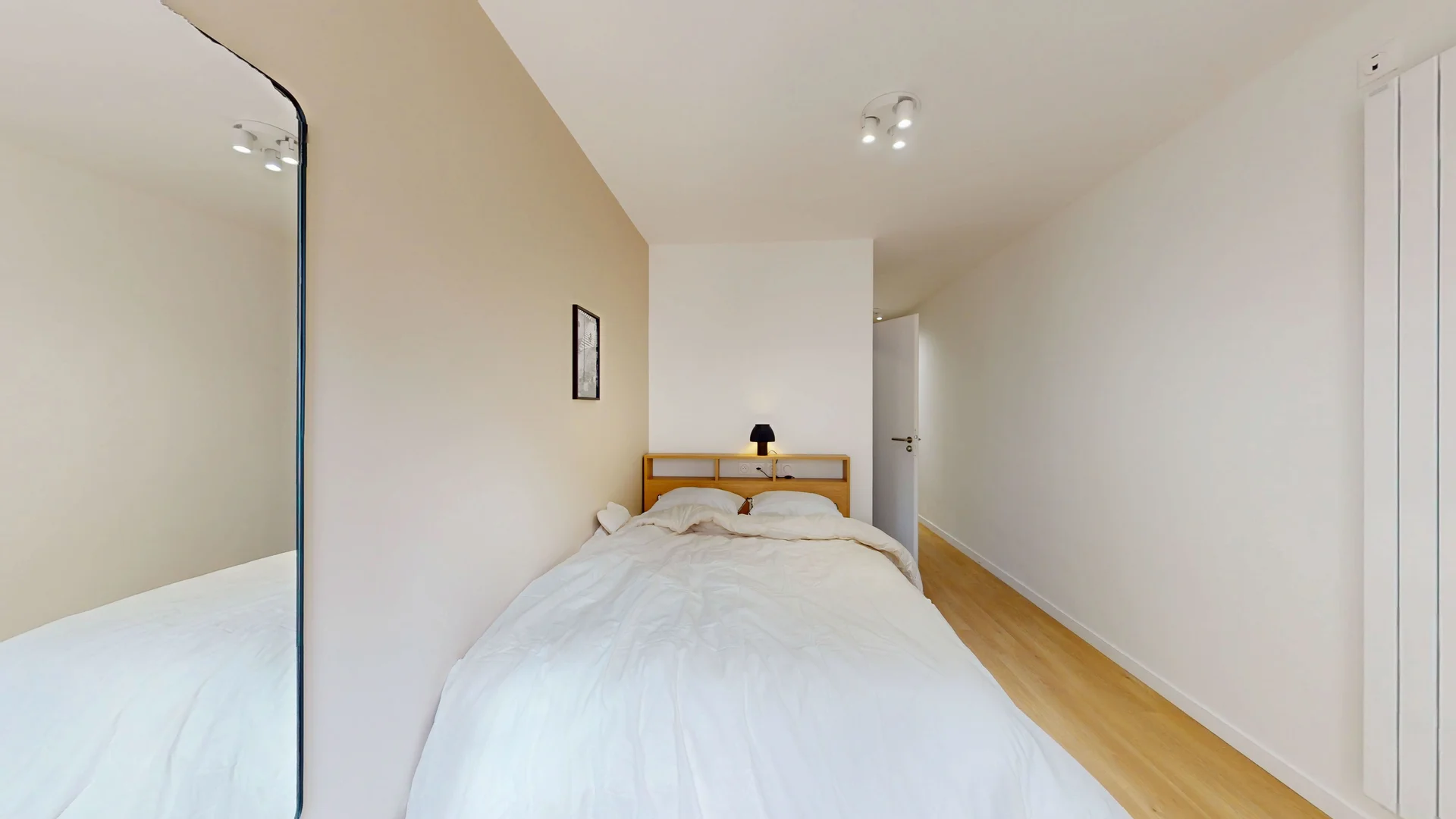 Habitación estudiantil económica con ubicación conveniente en 