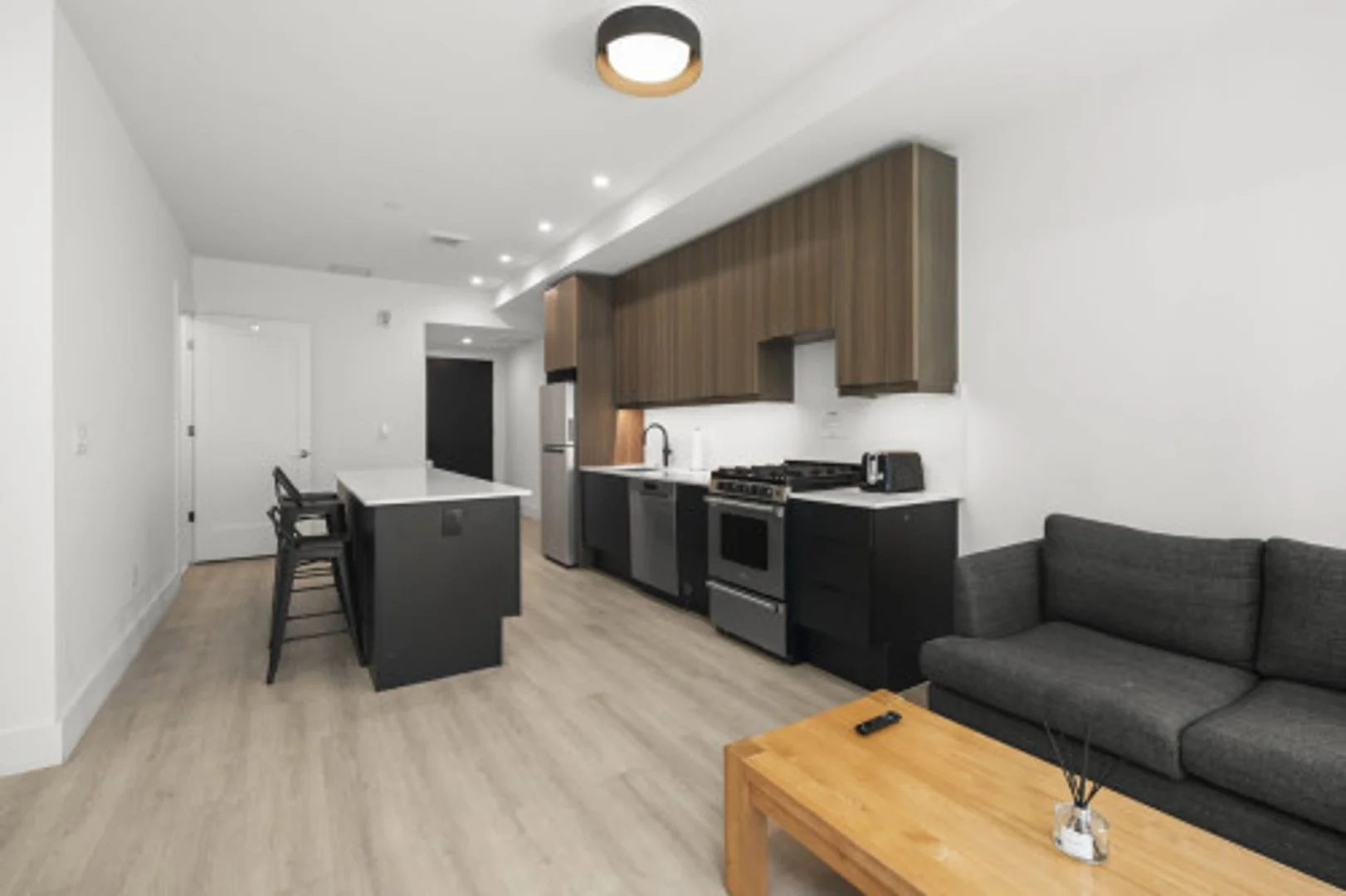 Comfortable and spacious student room in 