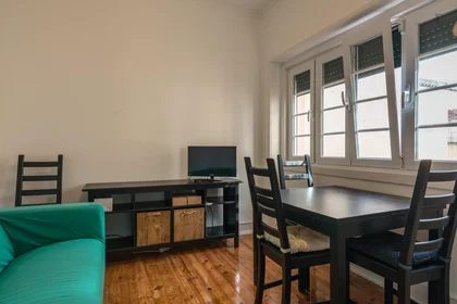 Habitación privada en Rua Lucinda do Carmo, imagen 12 de 31