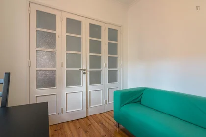 Habitación privada en Rua Lucinda do Carmo, imagen 13 de 31
