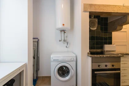 Habitación privada en Rua Lucinda do Carmo, imagen 17 de 31