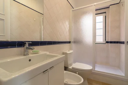 Habitación privada en Rua Lucinda do Carmo, imagen 19 de 31