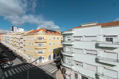 Habitación privada en Rua Lucinda do Carmo, imagen 6 de 31