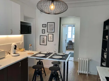 Private room at 27 Rue Dareau, 75014 Paris, France, image 13 of 15