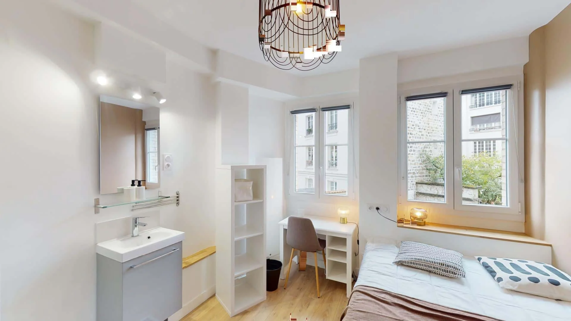 Economical student room with convenient location in 