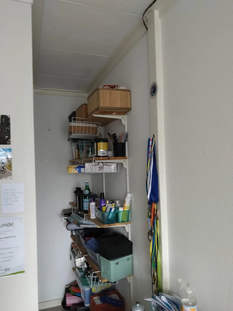 Stanza in affitto in appartamento per studenti a , completamente arredata