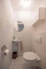 Private room at Molukkenstraat, image 3 of 3