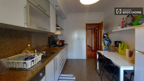 Privatzimmer in der R. Prof. João Cândido de Oliveira, bild 13 von 19