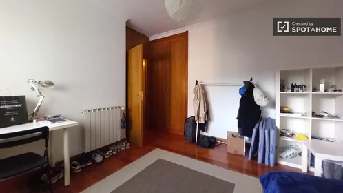 Privatzimmer in der R. Prof. João Cândido de Oliveira, bild 9 von 19