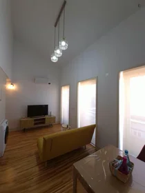 Entire apartment at Rua do Campinho, image 5 of 28