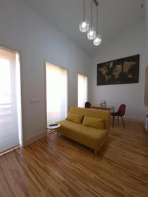 Entire apartment at Rua do Campinho, image 8 of 28