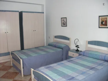 Chambre privée à Camino de Ronda, image 3 de 15