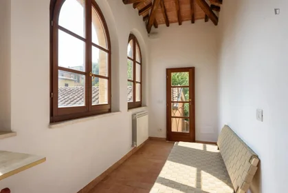 Entire apartment at Vicolo Ugurgieri, image 12 of 17