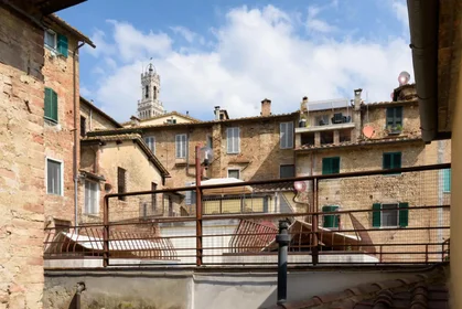 Entire apartment at Vicolo Ugurgieri, image 15 of 17