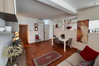 Entire apartment at Vicolo Ugurgieri, image 7 of 17