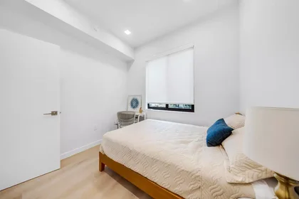 Stanza privata in Southwest 4th Street, immagine 3 di 39