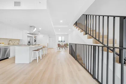 Stanza privata in Southwest 4th Street, immagine 22 di 39