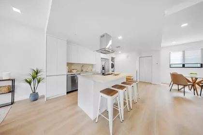 Stanza privata in Southwest 4th Street, immagine 23 di 39