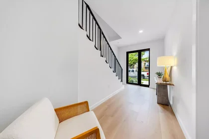 Stanza privata in Southwest 4th Street, immagine 37 di 39