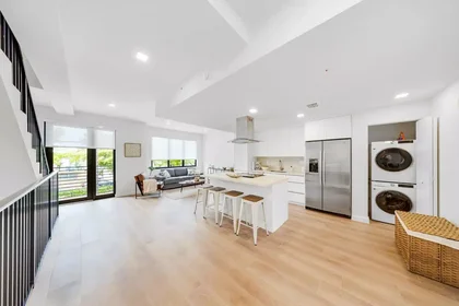 Stanza privata in Southwest 4th Street, immagine 5 di 39