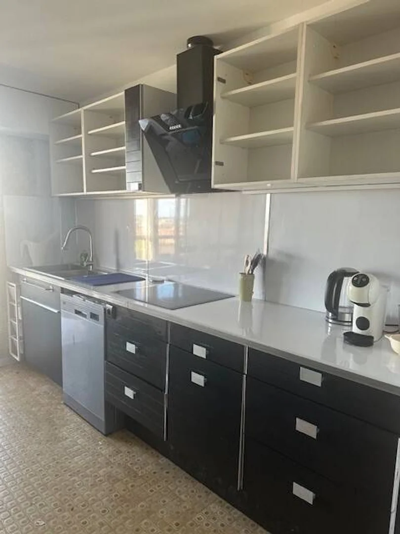 Quarto de estudante funcional perfeito para estudar em 