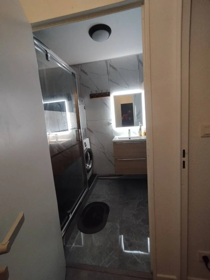 Habitación acogedora para estudiantes disponible en 