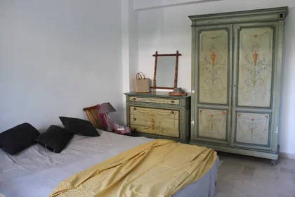 Quarto privado em Antibes, 06160, imagem 1 de 10