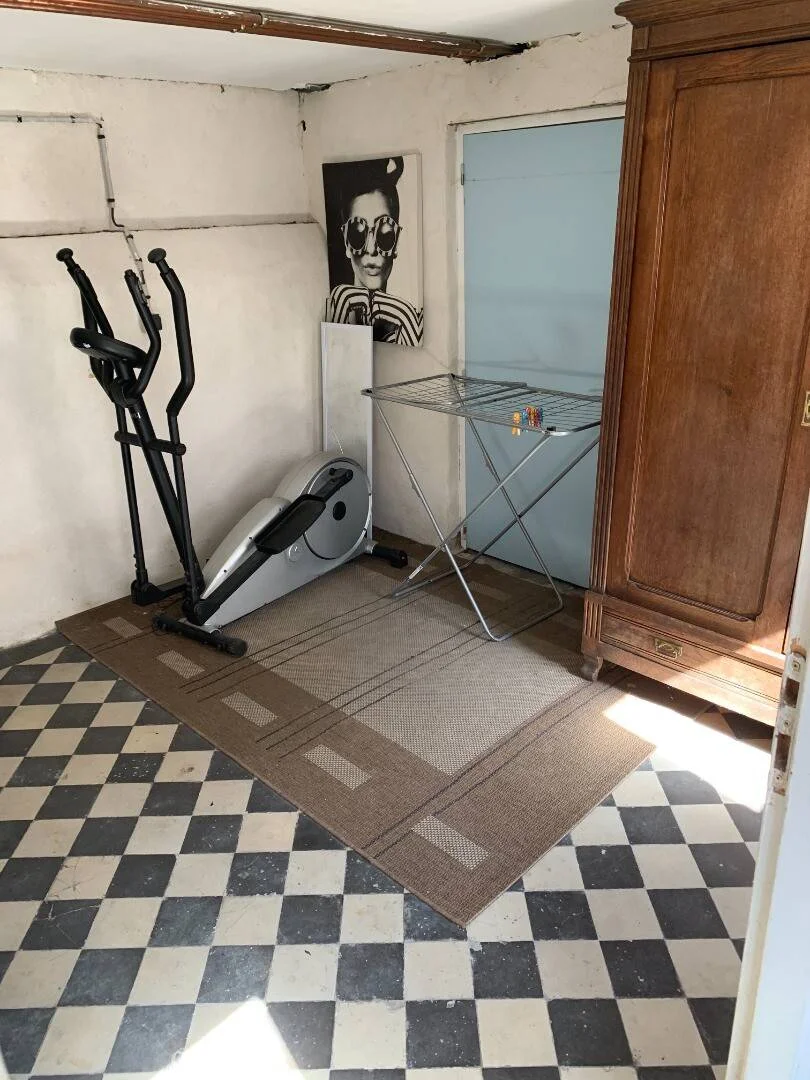 Habitación asequible para estudiantes con buena iluminación en 