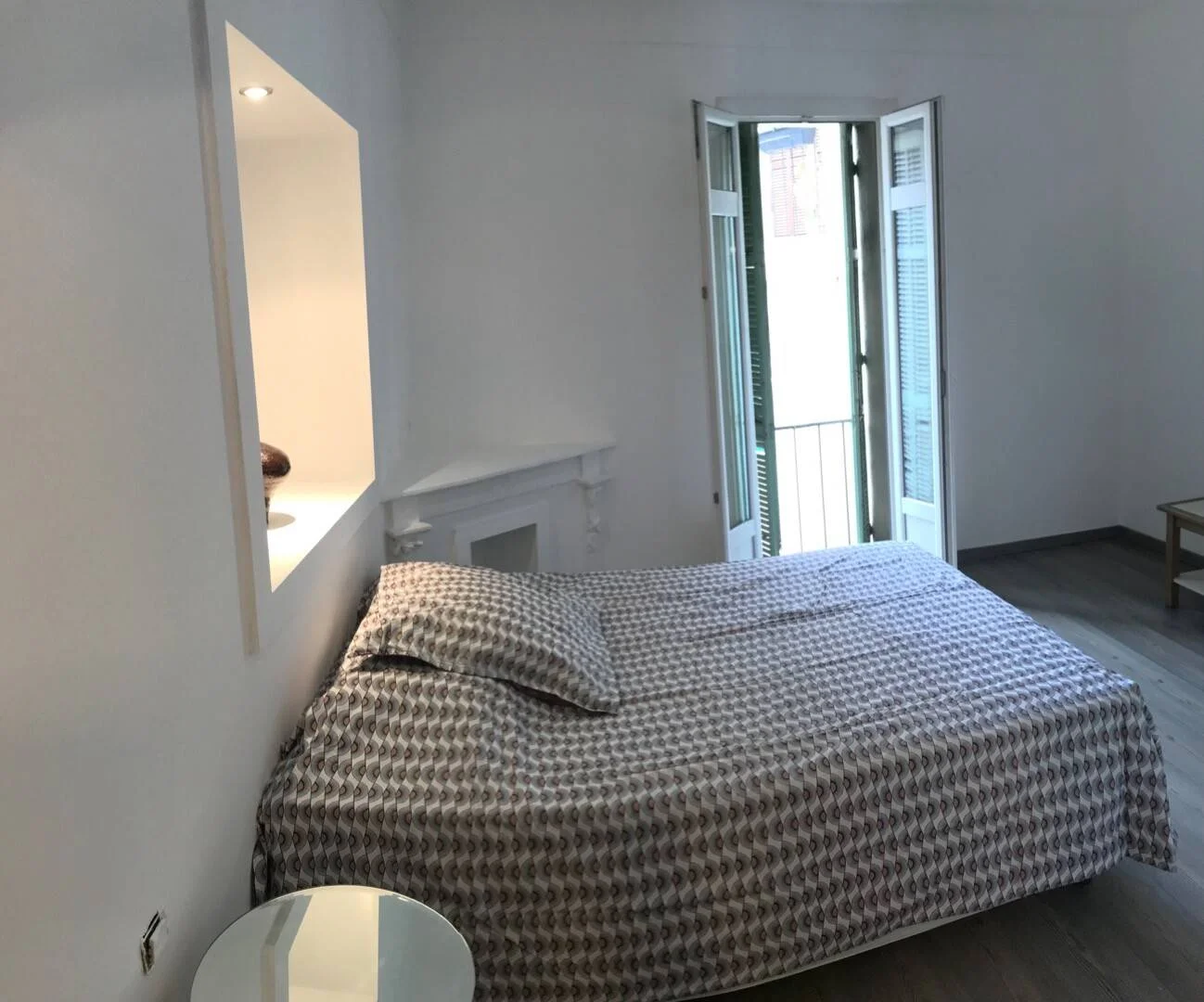 Room for rent in student apartment in , fully furnished