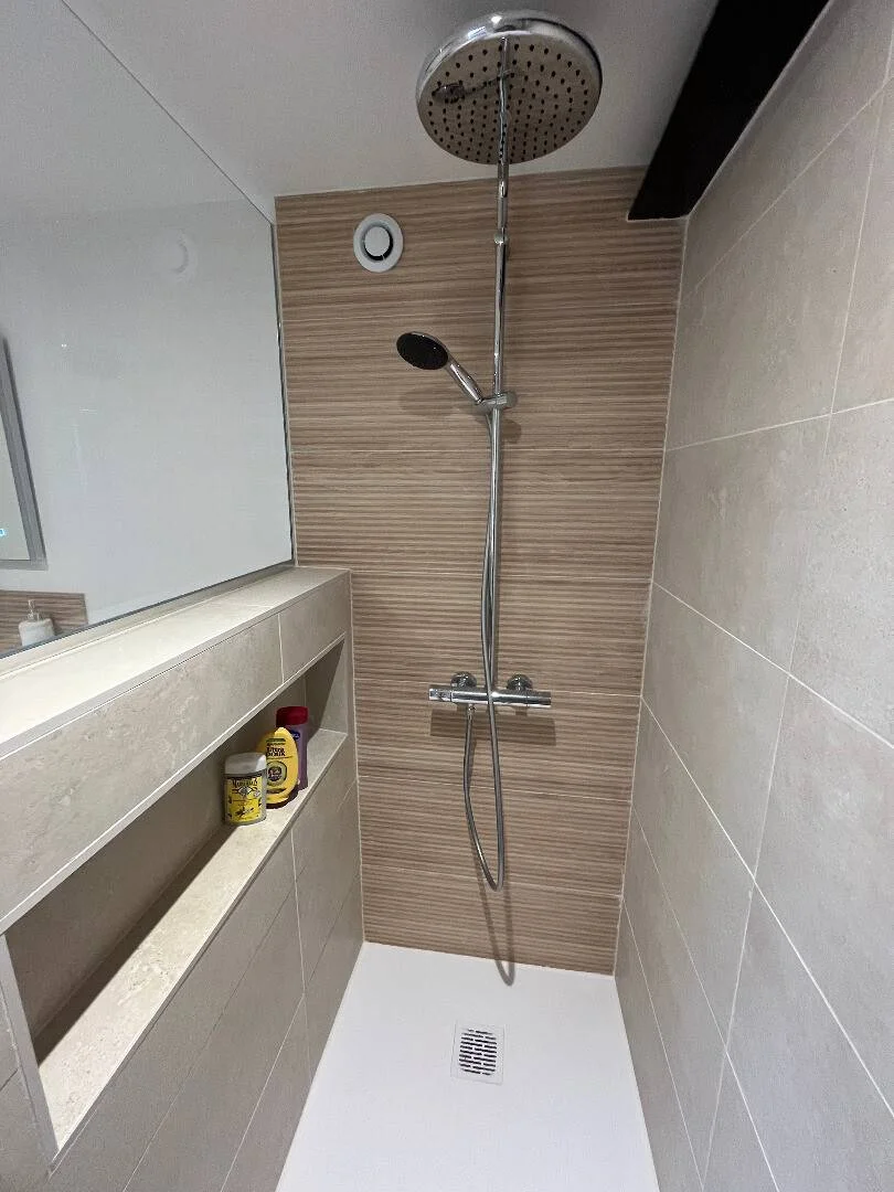 Student-friendly room in  with modern amenities
