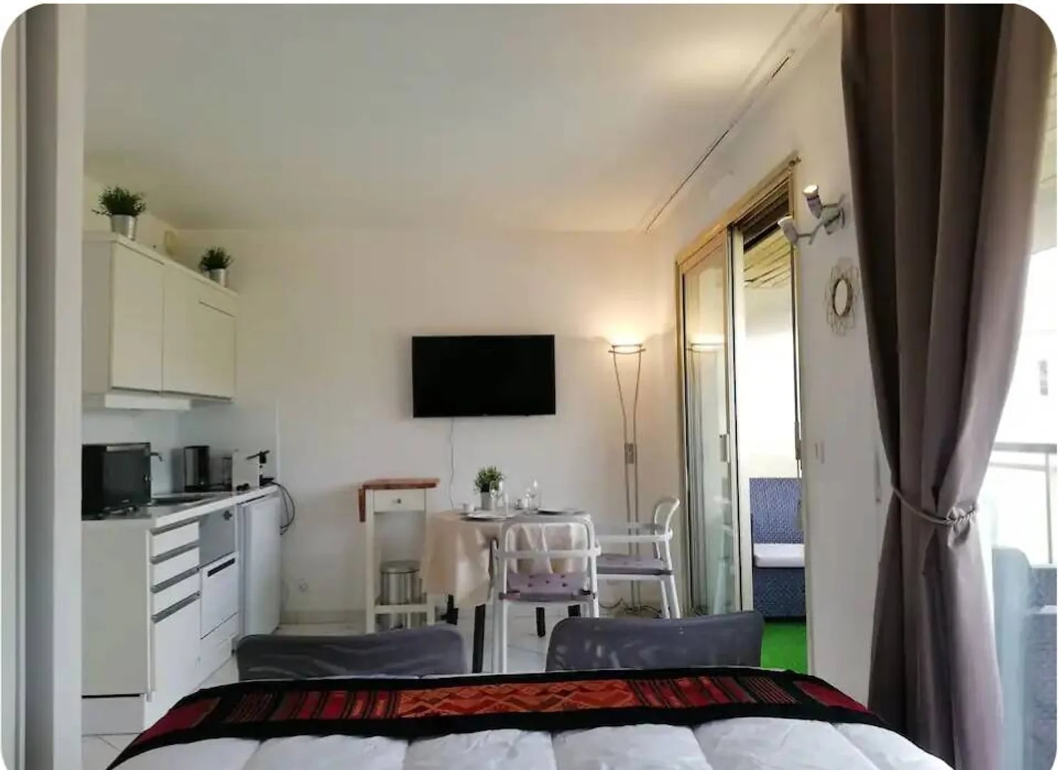 Quarto amigo do estudante em  com comodidades modernas