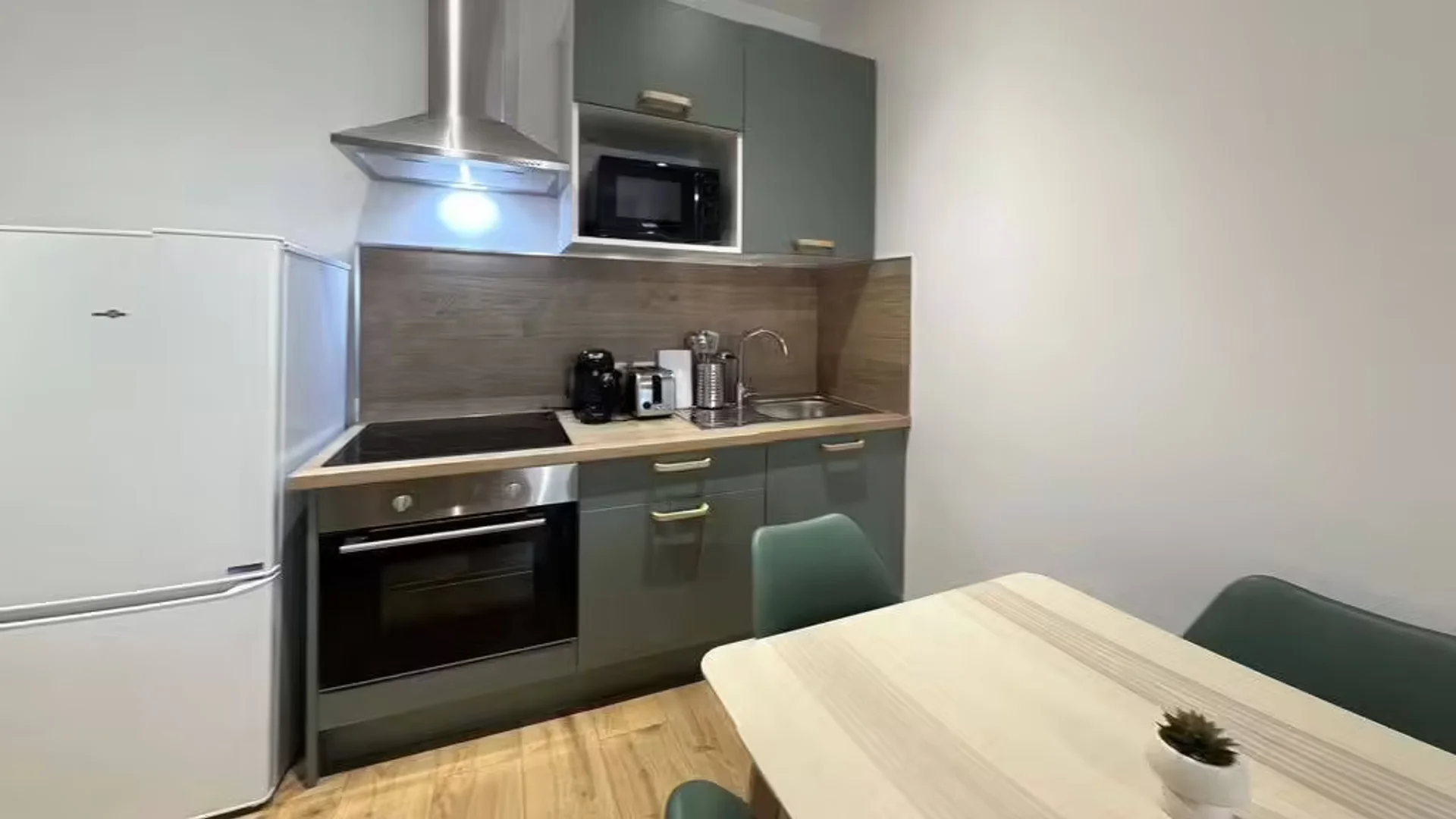 Habitación en apartamento estudiantil en alquiler en , completamente amueblado