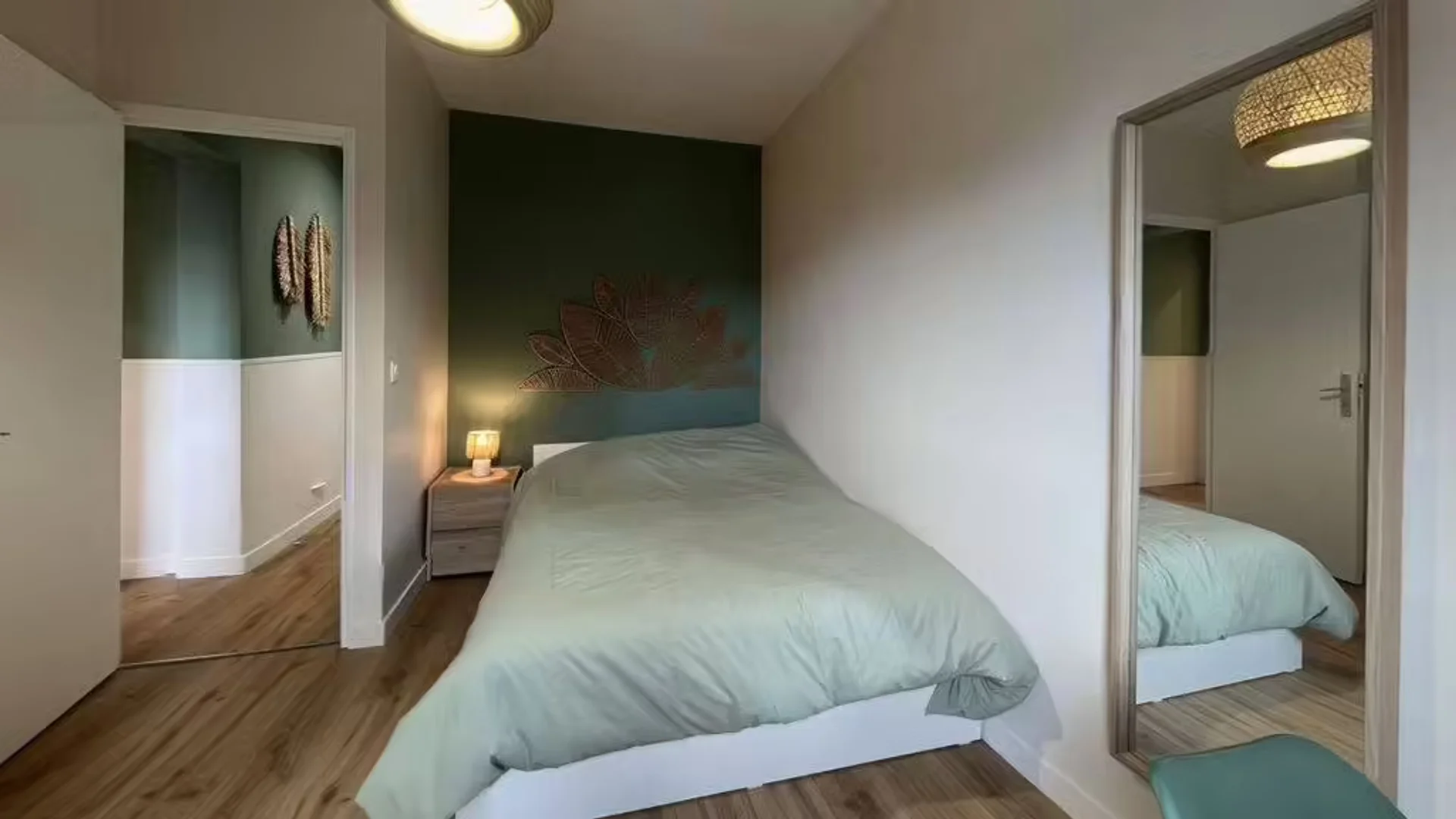 Habitación para estudiantes en  con área de estudio y facilidades compartidas