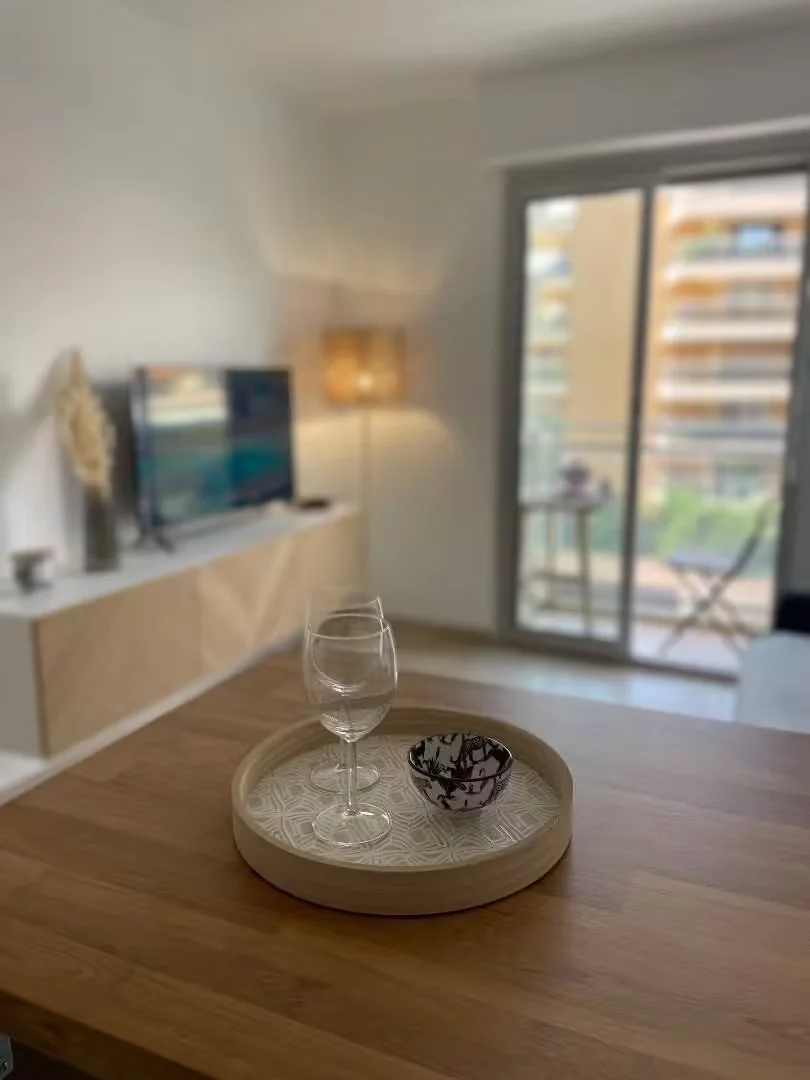 Bright and airy student room with easy university access in 