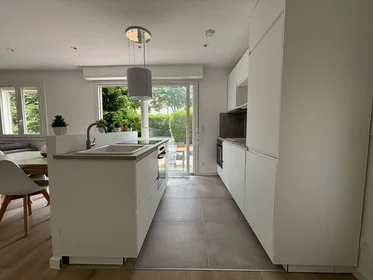 Habitación privada en Noisy-le-grand, 93160, imagen 1 de 10