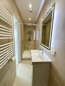 Habitación privada en Noisy-le-grand, 93160, imagen 15 de 18