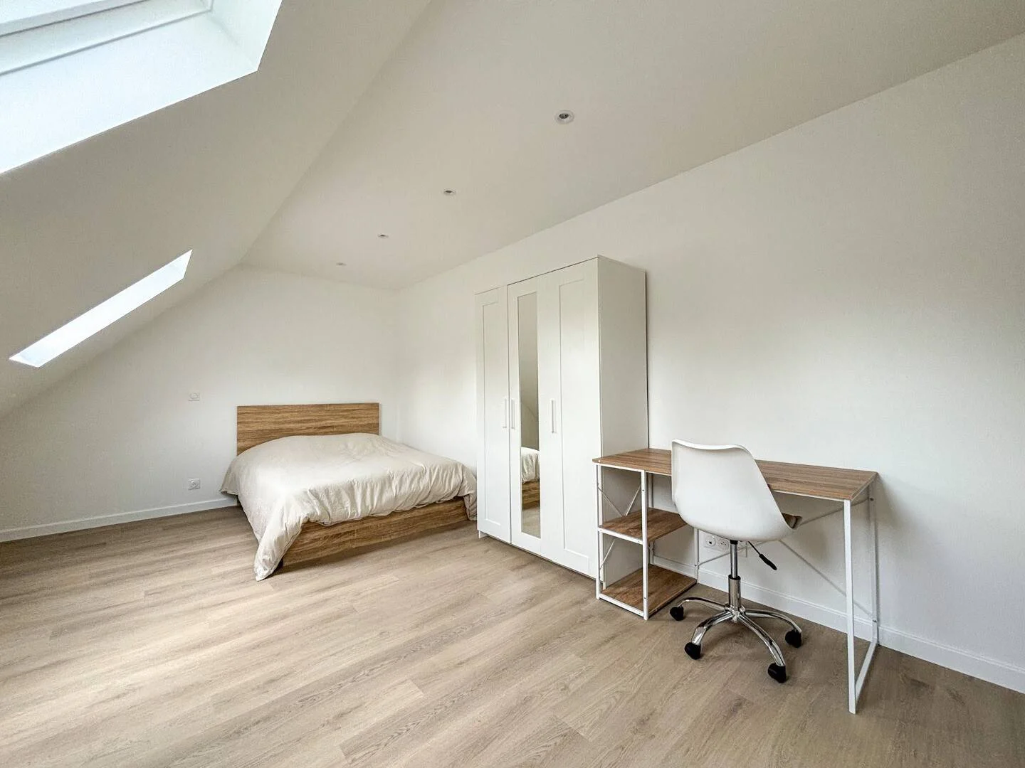 Habitación estudiantil económica con ubicación conveniente en 