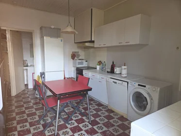 Stanza privata in Nîmes, 30000, immagine 9 di 16