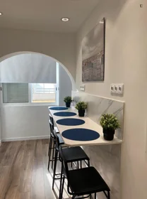 Chambre privée à Rua Actriz Maria Matos, image 11 de 21