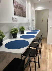 Chambre privée à Rua Actriz Maria Matos, image 13 de 21