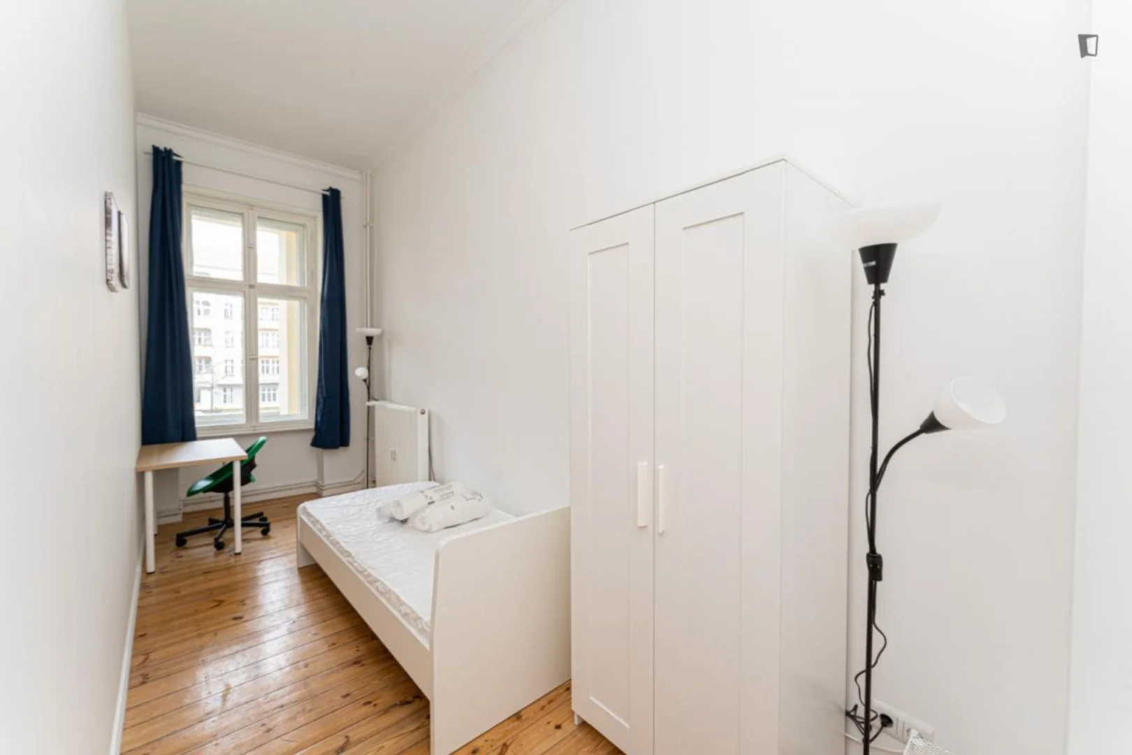 Chambre d'étudiant confortable et spacieuse dans 
