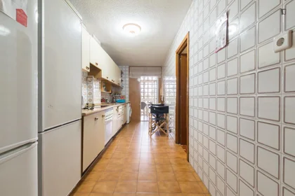 Habitación privada en Calle Nuevo Baztan, imagen 12 de 39