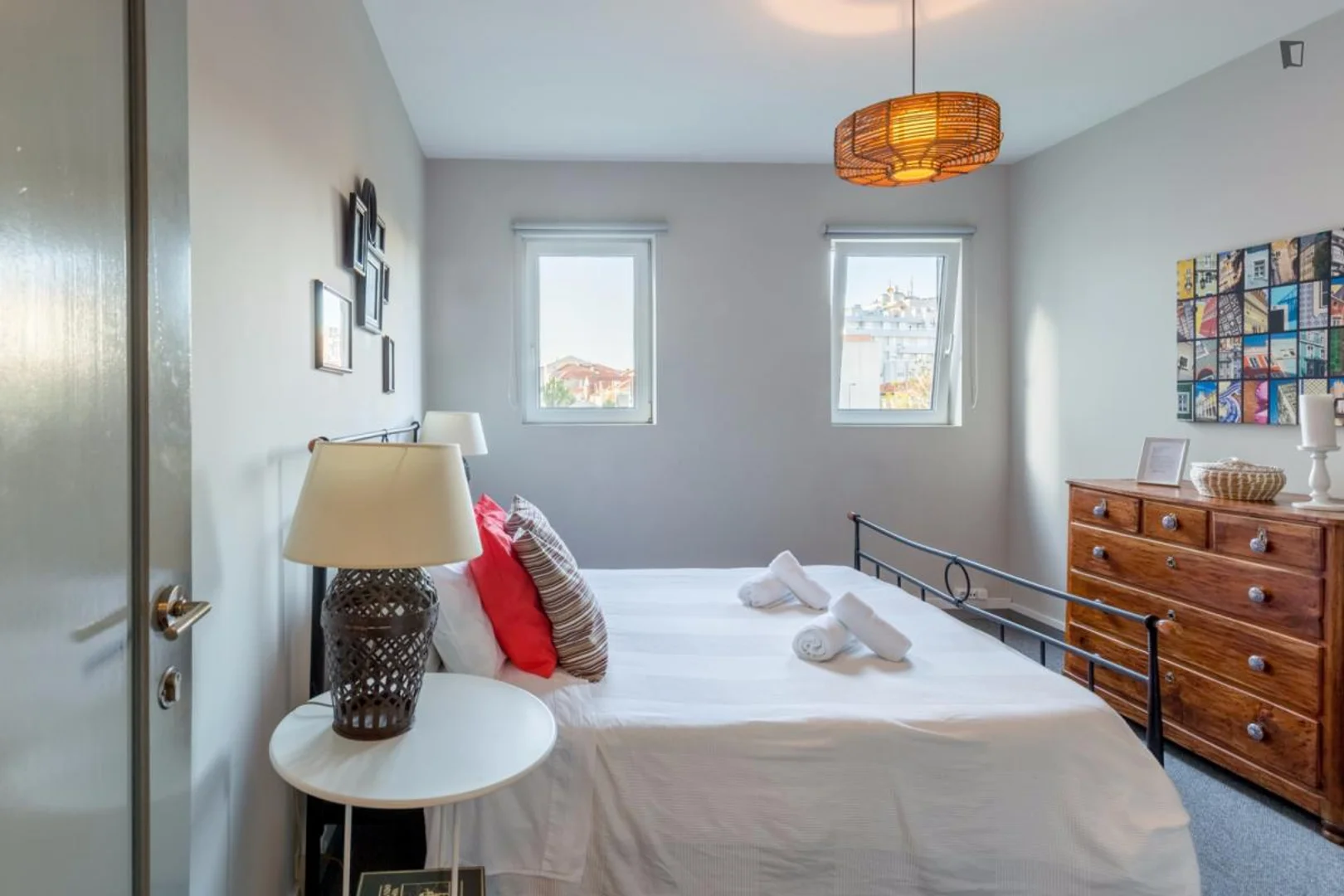 Room for rent in student apartment in , fully furnished