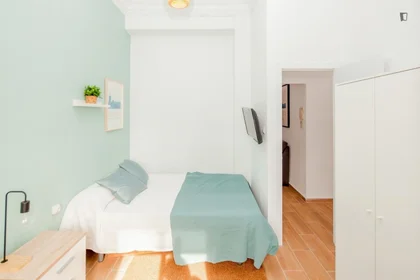 Private room at Carrer de Cadis, image 2 of 23