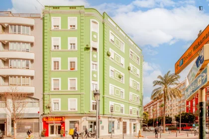 Private room at Carrer de Cadis, image 18 of 23