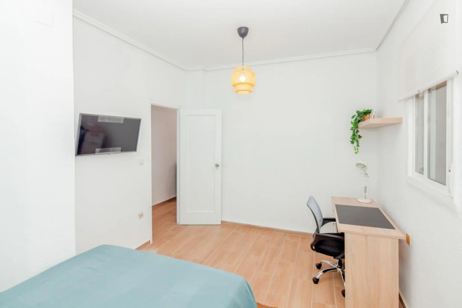 Habitación para estudiantes en  con modernas comodidades