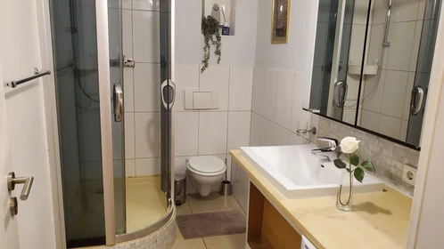 Private room at Neidenburger Straße, image 16 of 18