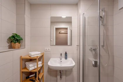 Entire apartment at Bodenseestraße, image 1 of 10