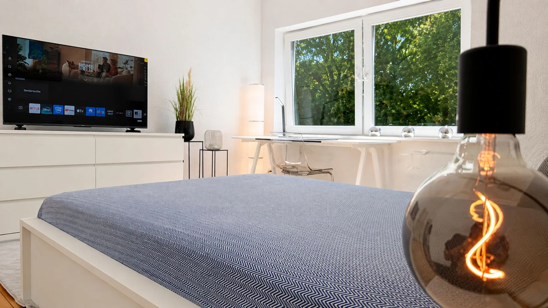 Zimmer in Studentenwohnung in  zu vermieten, voll möbliert