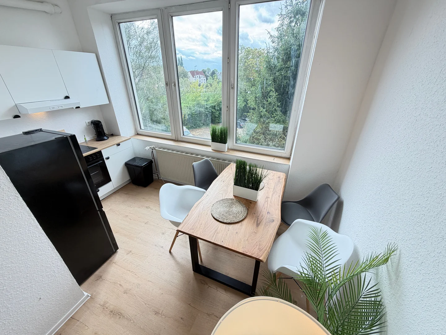 Habitación estudiantil amplia y cómoda en